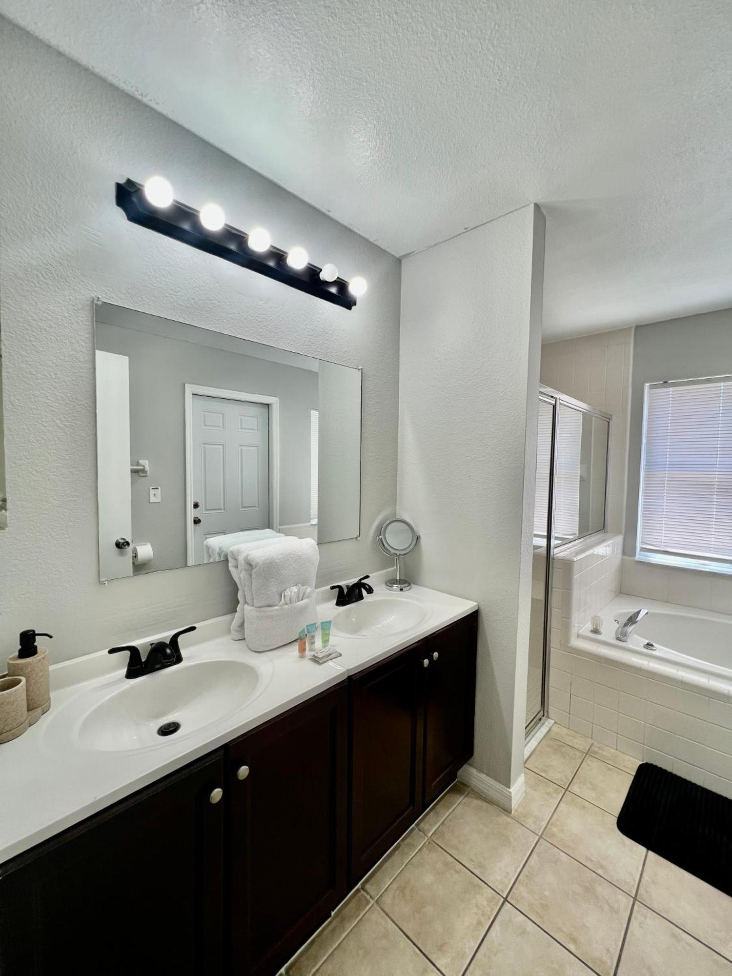 Vacation Home With Private Pool Near Disney World คิสซิมมี ภายนอก รูปภาพ